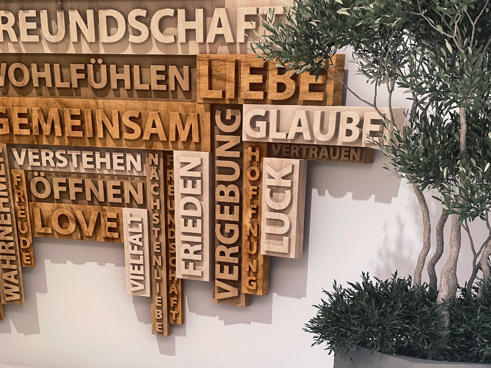 Detailaufnahme - Dress 4 Walls - Story St. Pantaleon